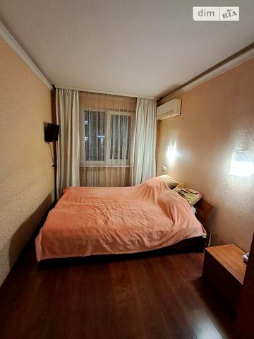 Продаж 3к Квартира Євгена Танцюри (Генерала Петрова) вулиця