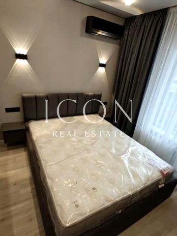 Одеська вул., 25-В