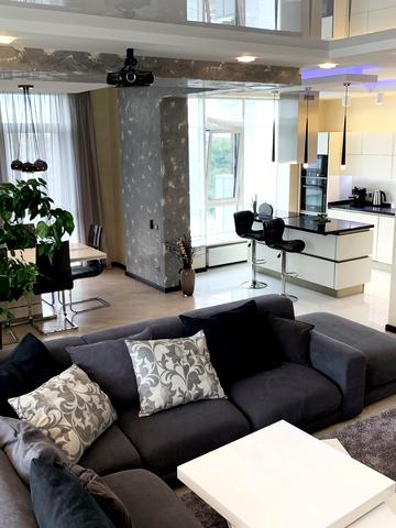 Андрія Верхогляда вул. (Михайла Драгомирова), 3