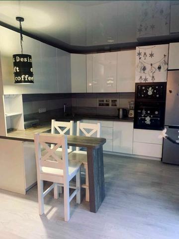 Львівська вул., 6