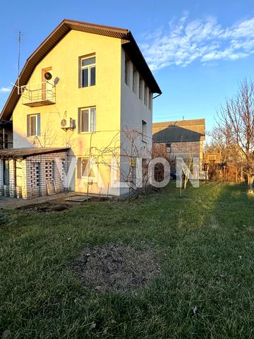 Центральна вул. (Пролетарська), 48