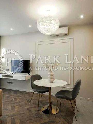 Набережно-Рибальська дорога вул., 27