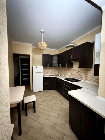 Гетьманська вул., 9