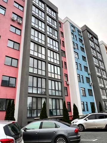 Броварська вул., 23