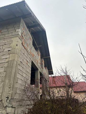 Продаж не добудованого булинку в Горянах