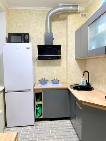 Лісова вул., 24