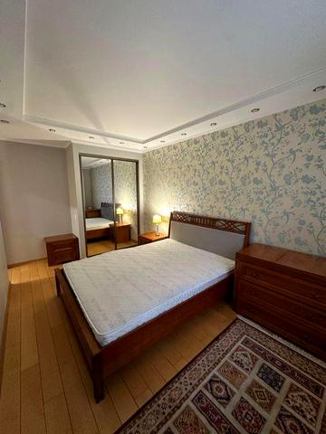 Центр,Печерськ,метро,євроремонт. Газ.Без комісіі.