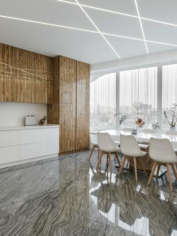 Літературна вул., 1а