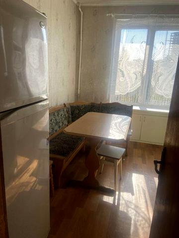 Сдам 3 комнатную квартиру в центре