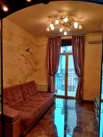 Оренда Без Комісії 2 квартири  Центр Крещатик .