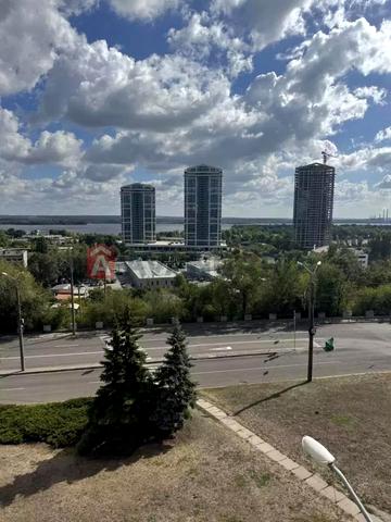 Дмитра Яворницького пр., 2, Соборний, Дніпро, Дніпропетровська 35999 USD