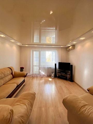 Метробудівська вул., 4