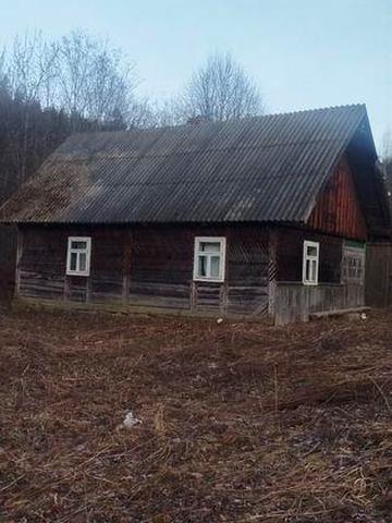Будинок високо в горах з гарними краєвидами