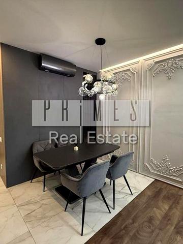 Оренда квартири Дипломат Холл, Жилянська, центр