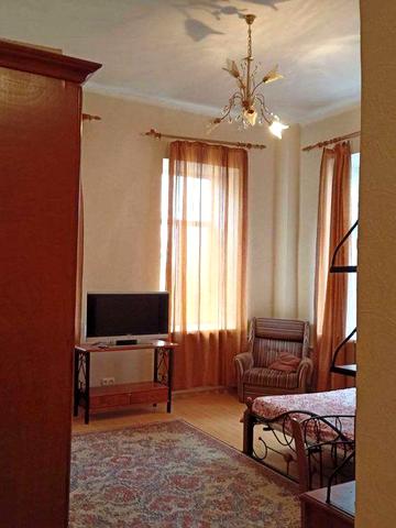 Сдам 1 кв рн Слободской пер Аптекарский