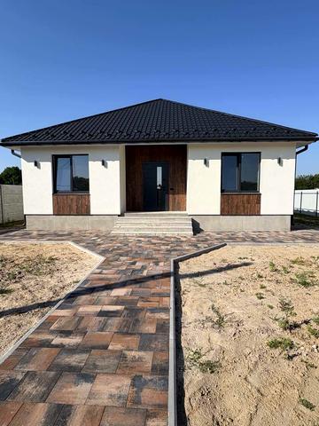 Михайлівська, 16