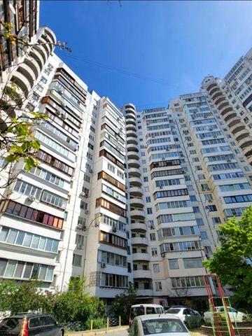 М Мінська, Левка Лукʼяненка (Тимошенка), 13а, продаж видової 3х кімнат