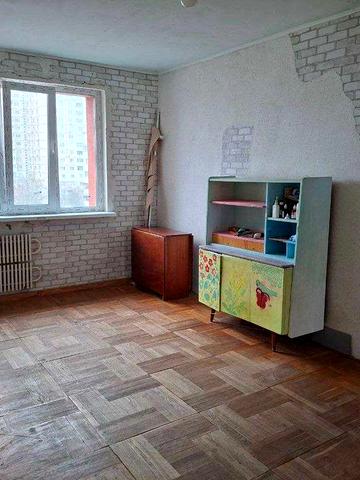 Продам 3 кв., Северная Салтовка-3, 9/9, Н.Ужвий 88