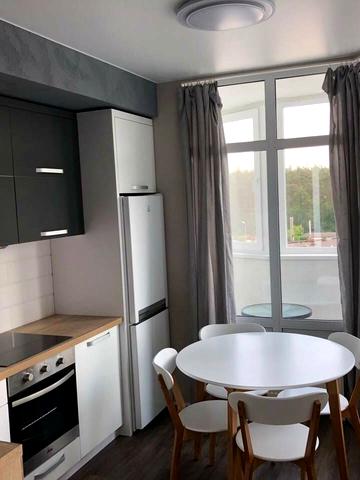 Світла вул., 3д