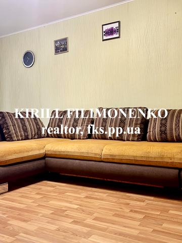 Богдана Хмельницького просп. (Героїв Сталінграда), 20