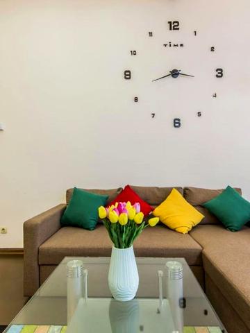 Леонтовича вул., 7