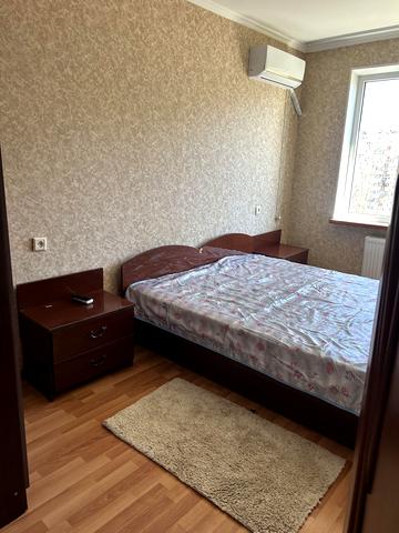 Князя Володимира Великого просп., 151/1