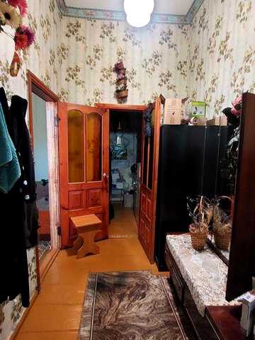 Продам 2-кімнатну квартиру. Вул.Покровська,28