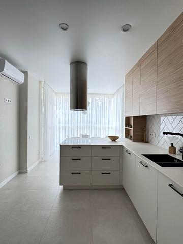 Прорізна вул., 15