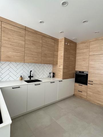 Прорізна вул., 15