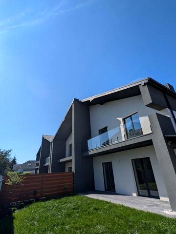 Героїв УПА вул., 22/2