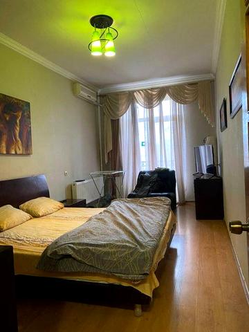 Однокомнатная каартира Соборная !Самый центр!