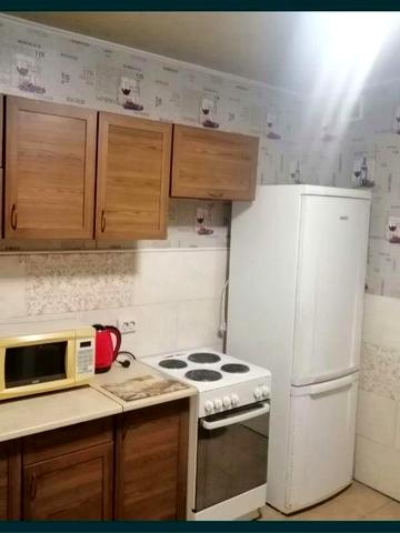 2 кімнатний будинок,за Троещиной,з парковкой та альтанкой