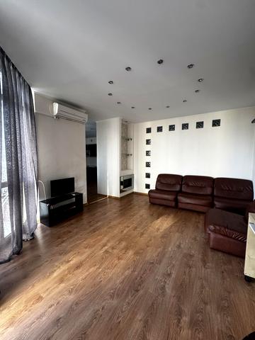 Миколи Руденка бульв. (Кольцова), 14-Е