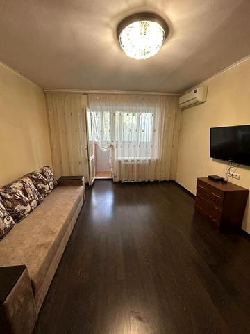 Кирила Осьмака вул., 43