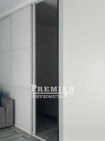 2-кімнатна квартира в елітному ЖК біля моря Сучасний ремонт Нові меблі