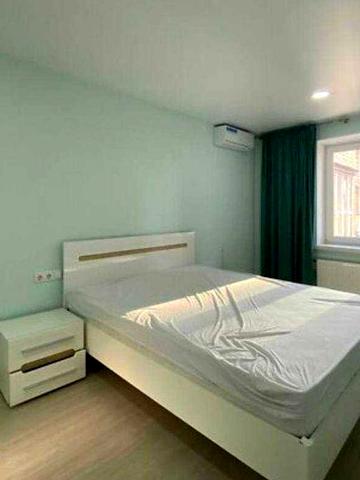 3-кім. 68 кв.м, вул. Шовковична 48, Хрещатик, Палац Спорту, Печерськ