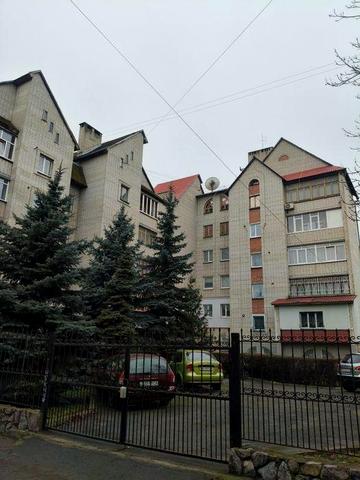 Продаж 3 кімн.кв.з АВТОНОМНИМ опаленням в елітному будинку в центрі