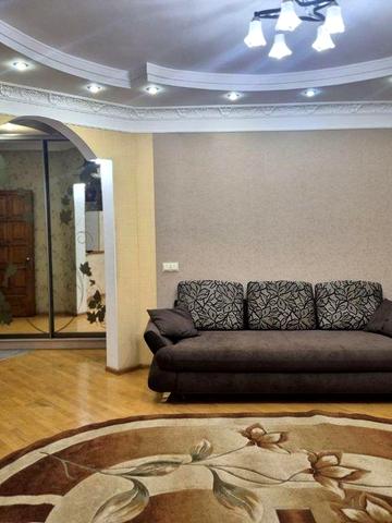 Оренда трьокімнатної квартири в районі вулиці Вовчинецька