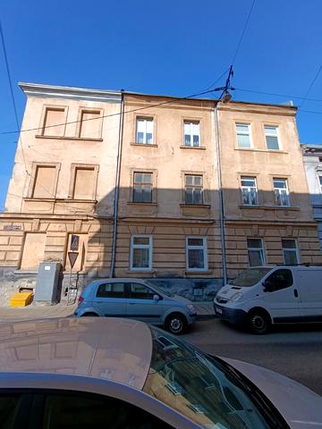 Гайдамацька вул., 8