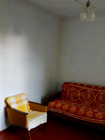 Продається 2-кімнатна квартира. Терміново