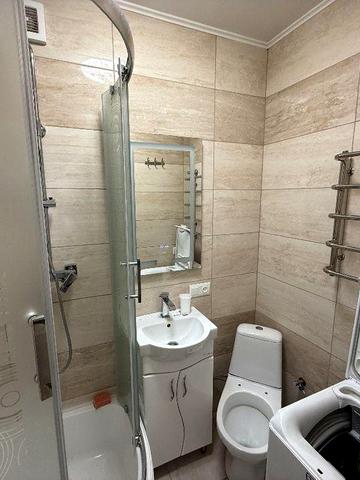 Однокімнатна квартира на довгострокову оренду в центрі міста