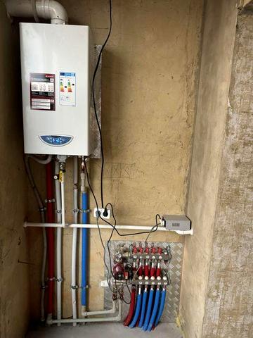 Продам трохкімнатну квартиру в центрі