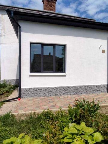 Продається великий будинок, напівособняк, Снятин