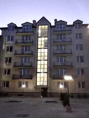 Інститутська вул., 52