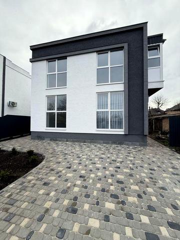 Продам новий будинок з ремонтом !!