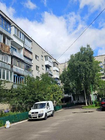 Продаж 1 кімнатна квартира Коцюбинське вул.Меблева