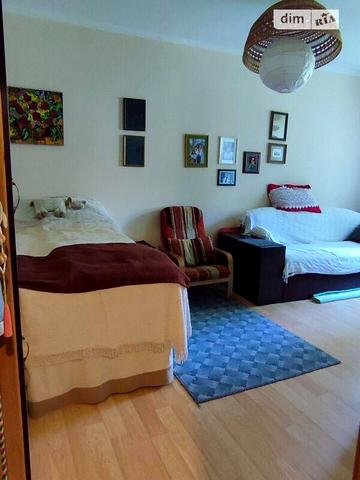 Довгострокова оренда 1к Квартира Коновальця Євгена вулиця