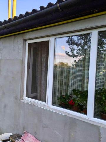 Продам половину будинку центр м. Чуднів