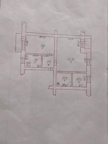 Продается 4х комнатная квартира с перепланировкой.