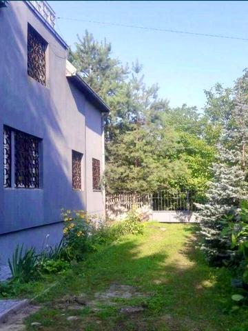 Оренда 3-х пов. БУДИНКУ-ДАЧІ у самому лісі